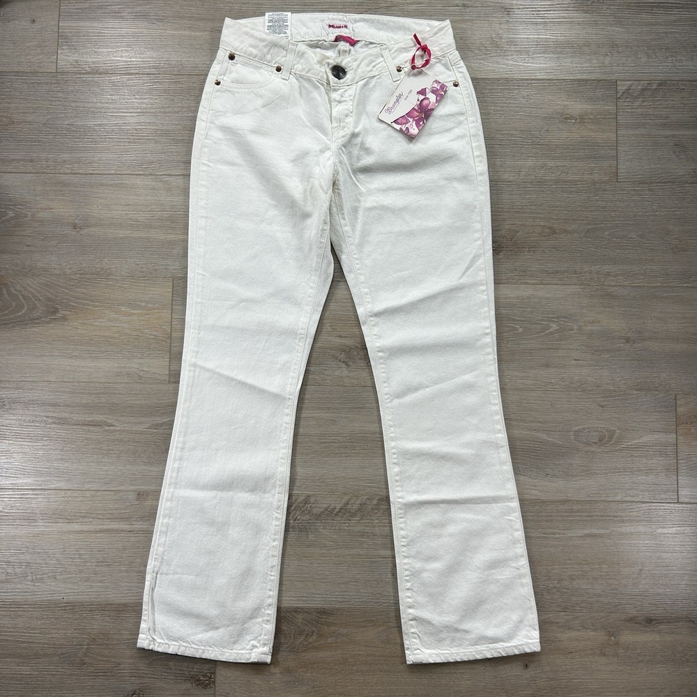 NWT Wrangler Premium Patch Women's White Jeans Low Rise bootcut 9/10x 32 Cowgirl
